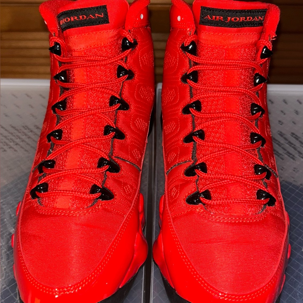 Air Jordan 9.  “Chilli Red” size 8